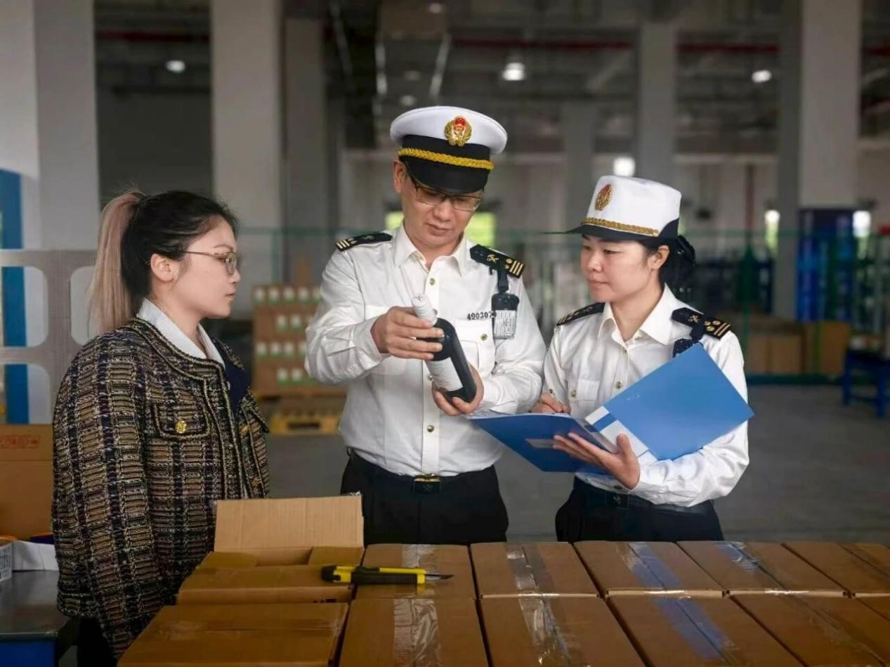 A single clove illustrates the benefits of China's zero-tariff policy for Africa A single clove illustrates the benefits of China’s zero-tariff policy for Africa