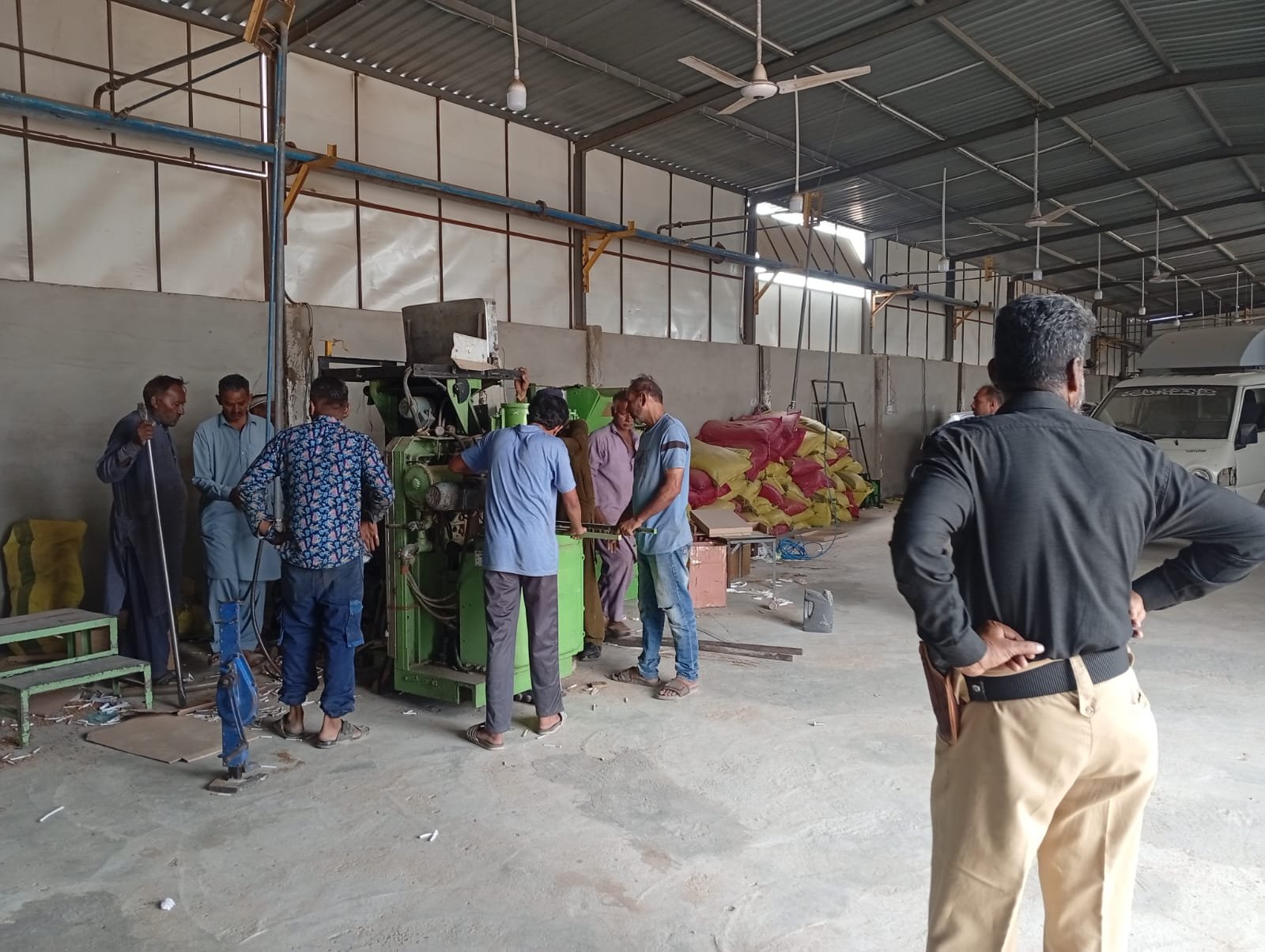 Karachi Illegal Cigarette Factory Sealed in Major FBR Raid
