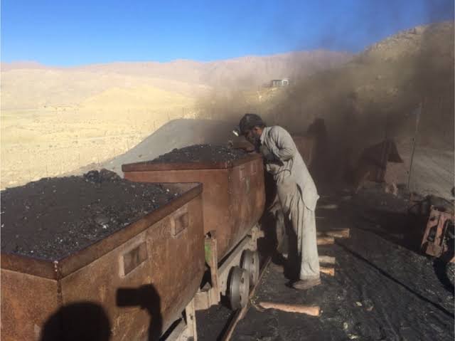 Balochistan coal miners receive over Rs260m in welfare grants since 2019